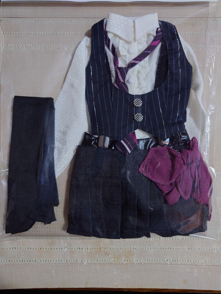 パチンコ店の制服風味のベストとキュロットスカートのセット(60cm級汎用)