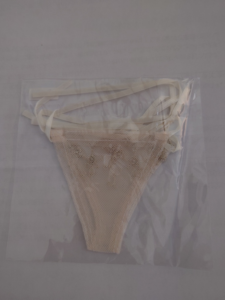 カラー刺繍入りレースのランジェリー(50・60cm級汎用)