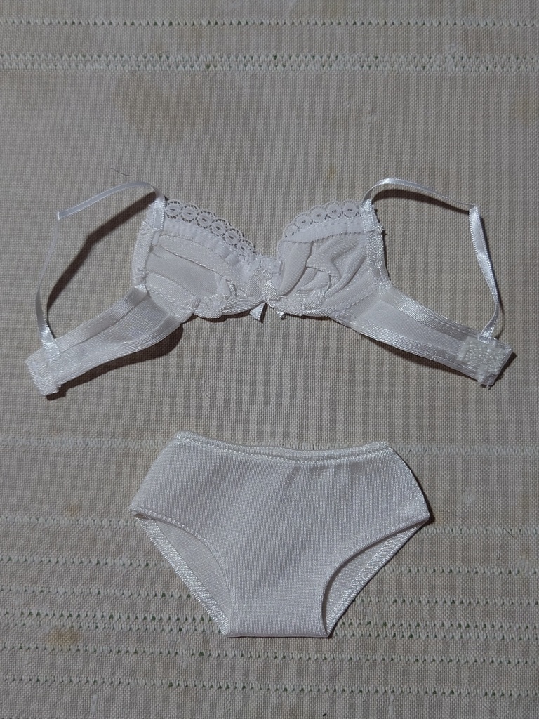 DD L胸 ブラ・ショーツセット