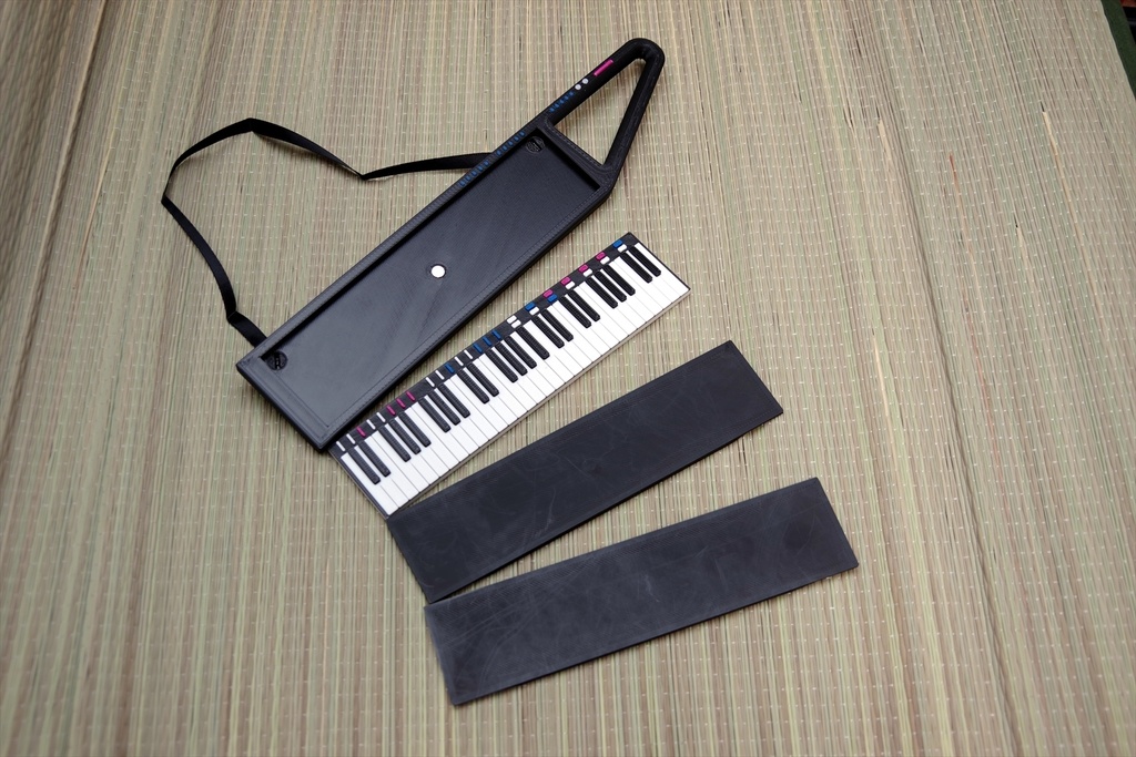 1/3ドールサイズ ショルダーキーボード 「あの楽器」 HM-INNCA1