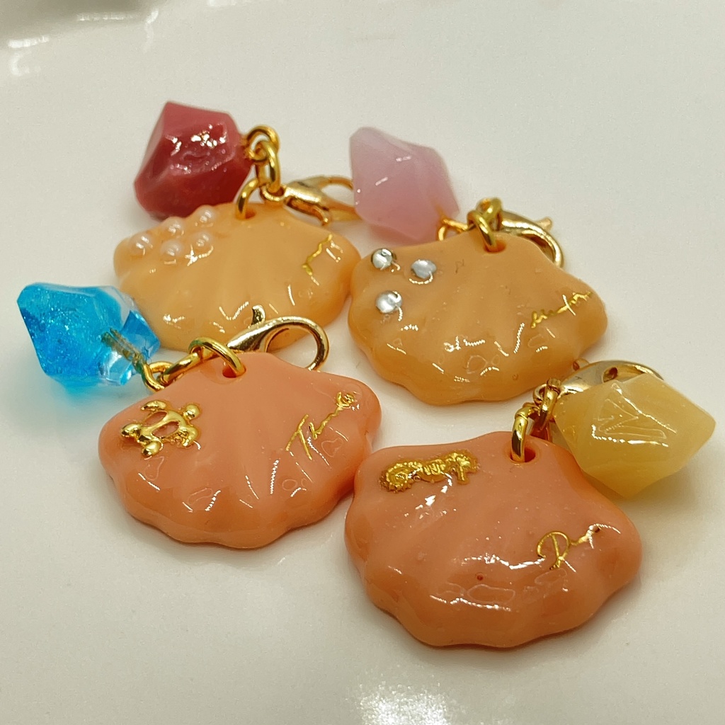 ミニミニ貝がらチャーム