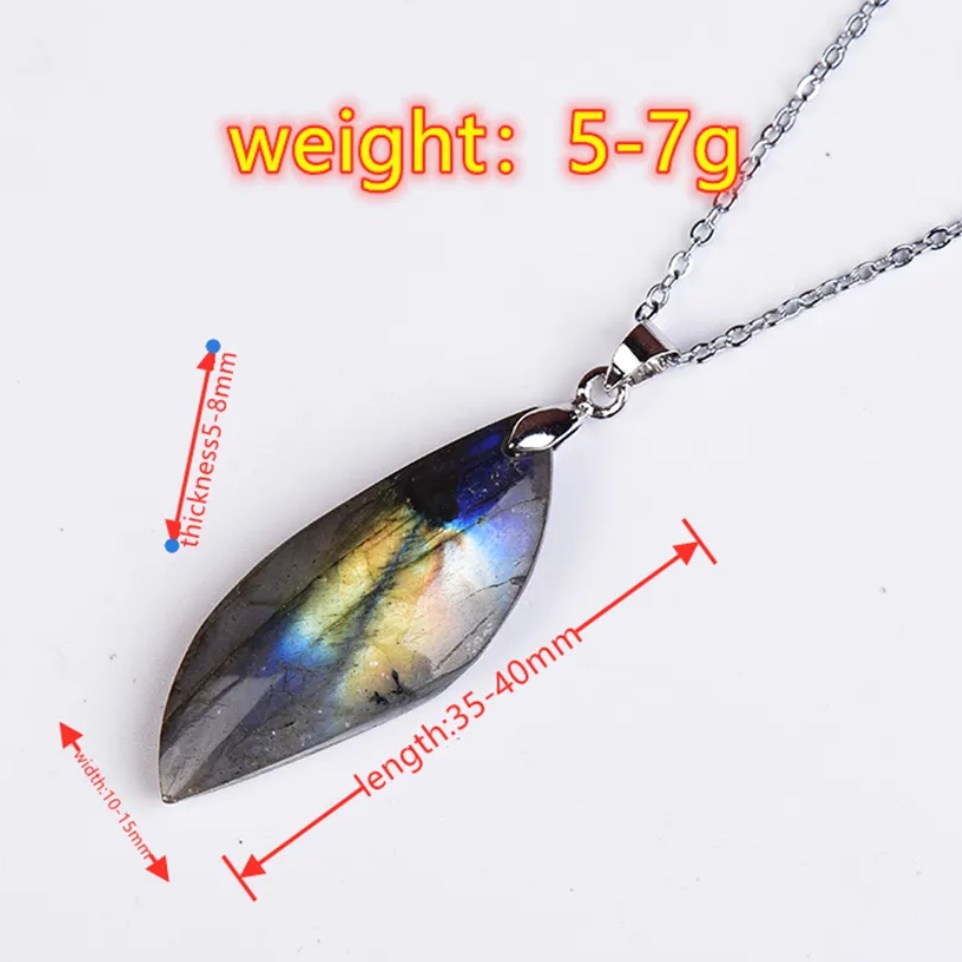 天然ラブラドライド石ペンダントネックレス