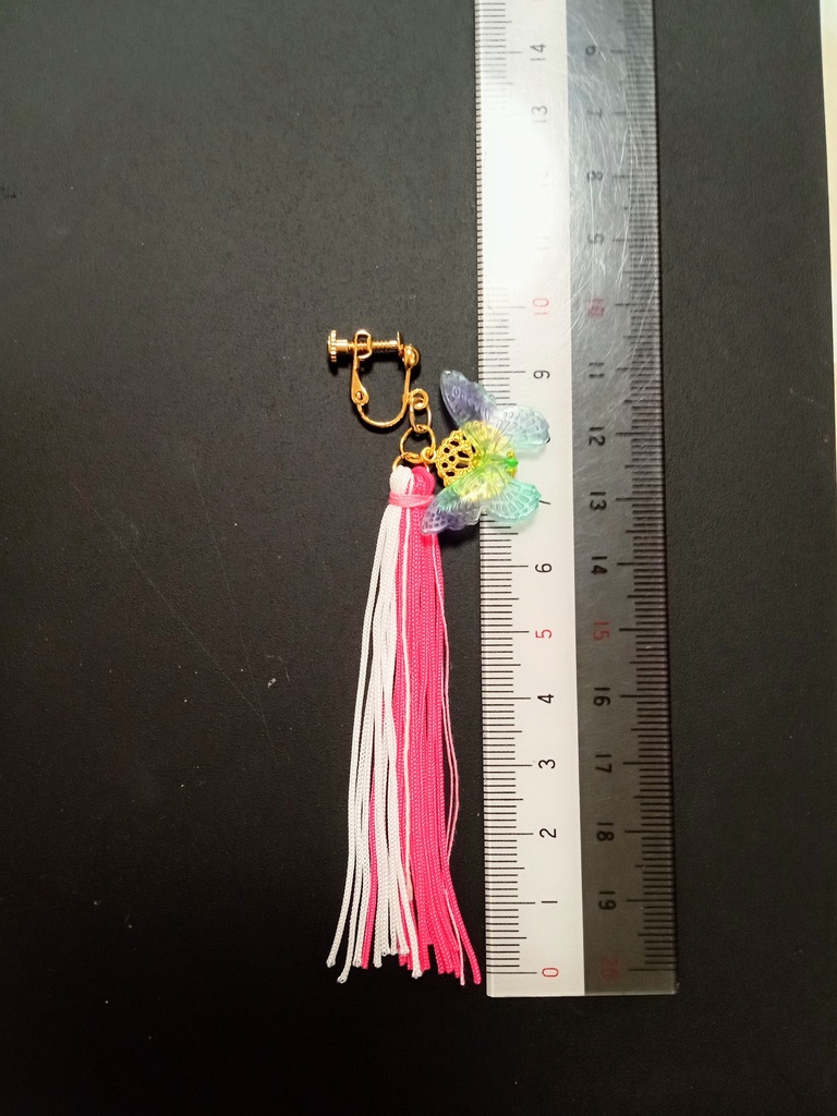 カナヲ タッセルイヤリング