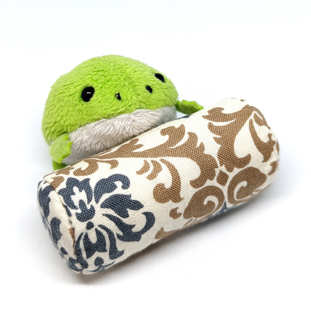 ミニチュアクッション/ボルスター(筒型) アラベスク柄ブルー・グレー+ブラウン