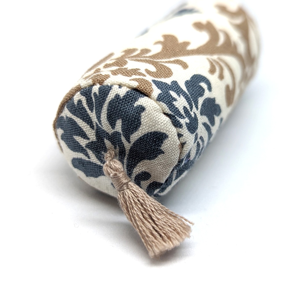 ミニチュアクッション/ボルスター(筒型) アラベスク柄ブルー・グレー+ブラウン