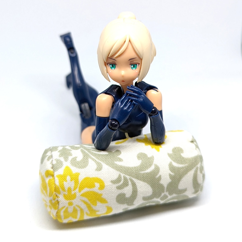 ミニチュアクッション/ボルスター(筒型) アラベスク柄オリーブ+イエロー