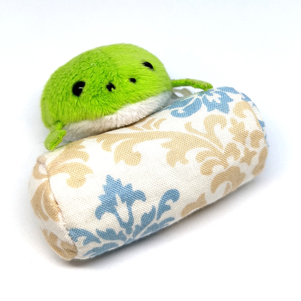 ミニチュアクッション/ボルスター(筒型) アラベスク柄イエローブラウン+ブルー