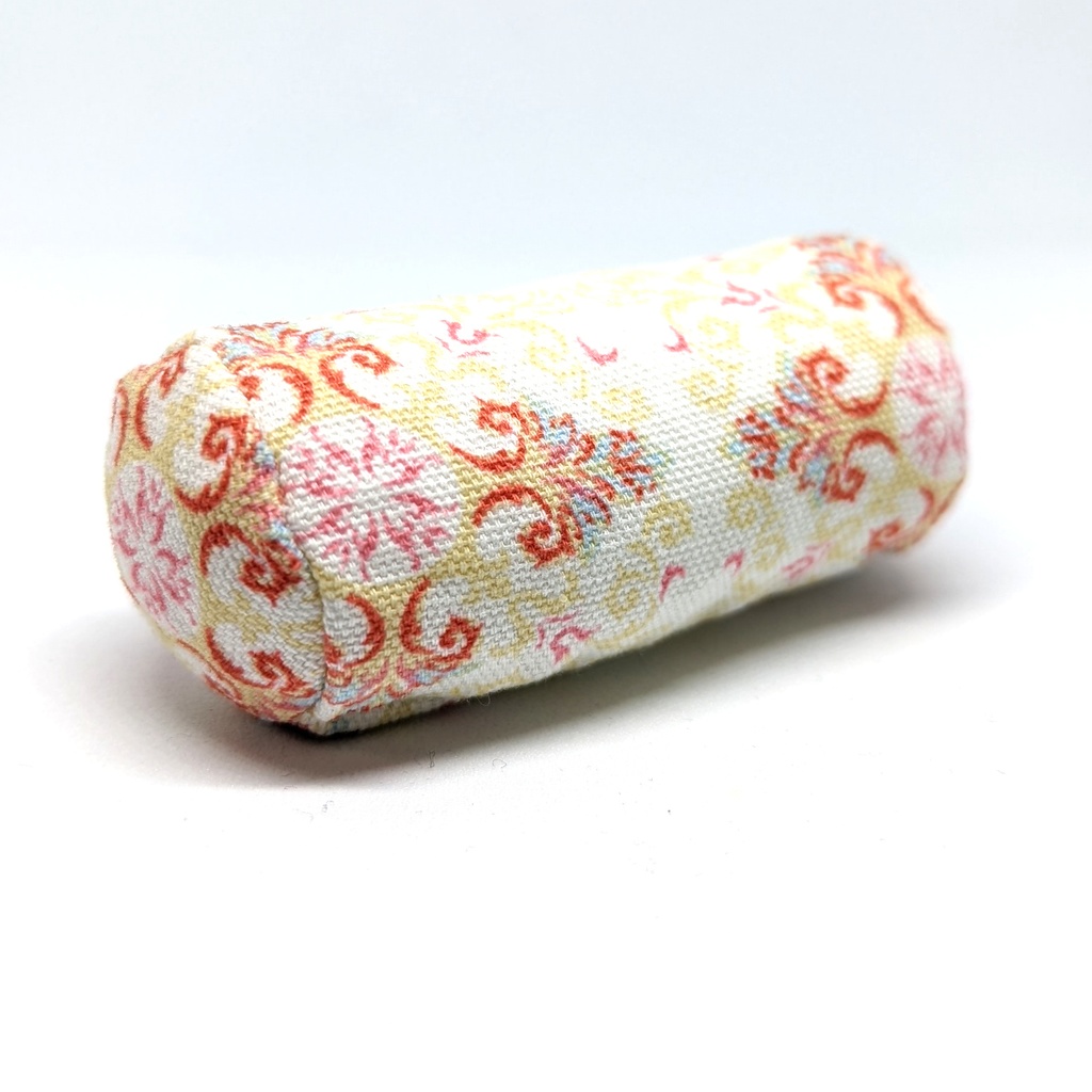 ミニチュアクッション/ボルスター(筒型) アラベスク柄レッド