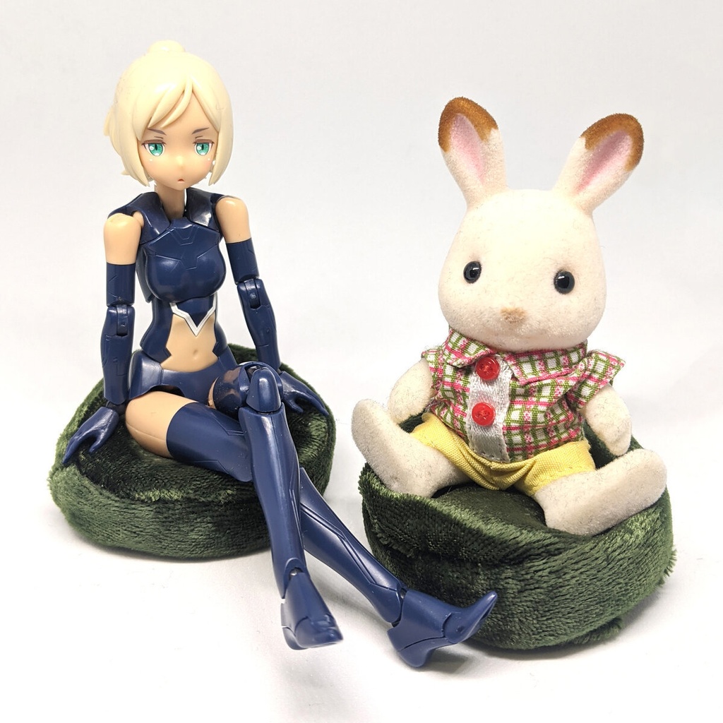 ミニチュアビーズクッション/ラウンド型 ベロア生地モスグリーン・2個