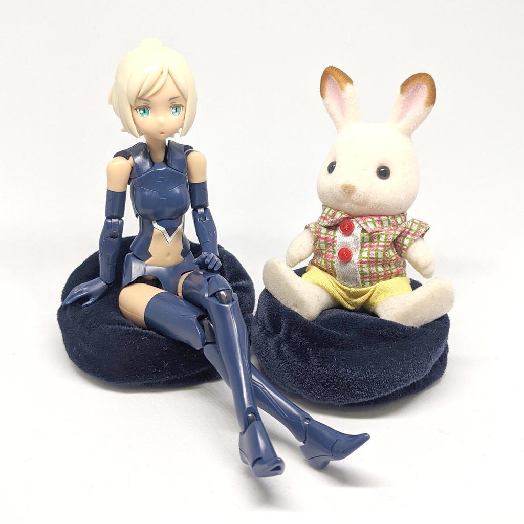 ミニチュアビーズクッション/ラウンド型 ベロア生地青色・2個