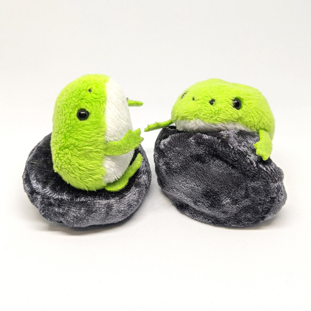 ミニチュアビーズクッション/ラウンド型 ベロア生地 黒色(仄かにラメ入)・2個