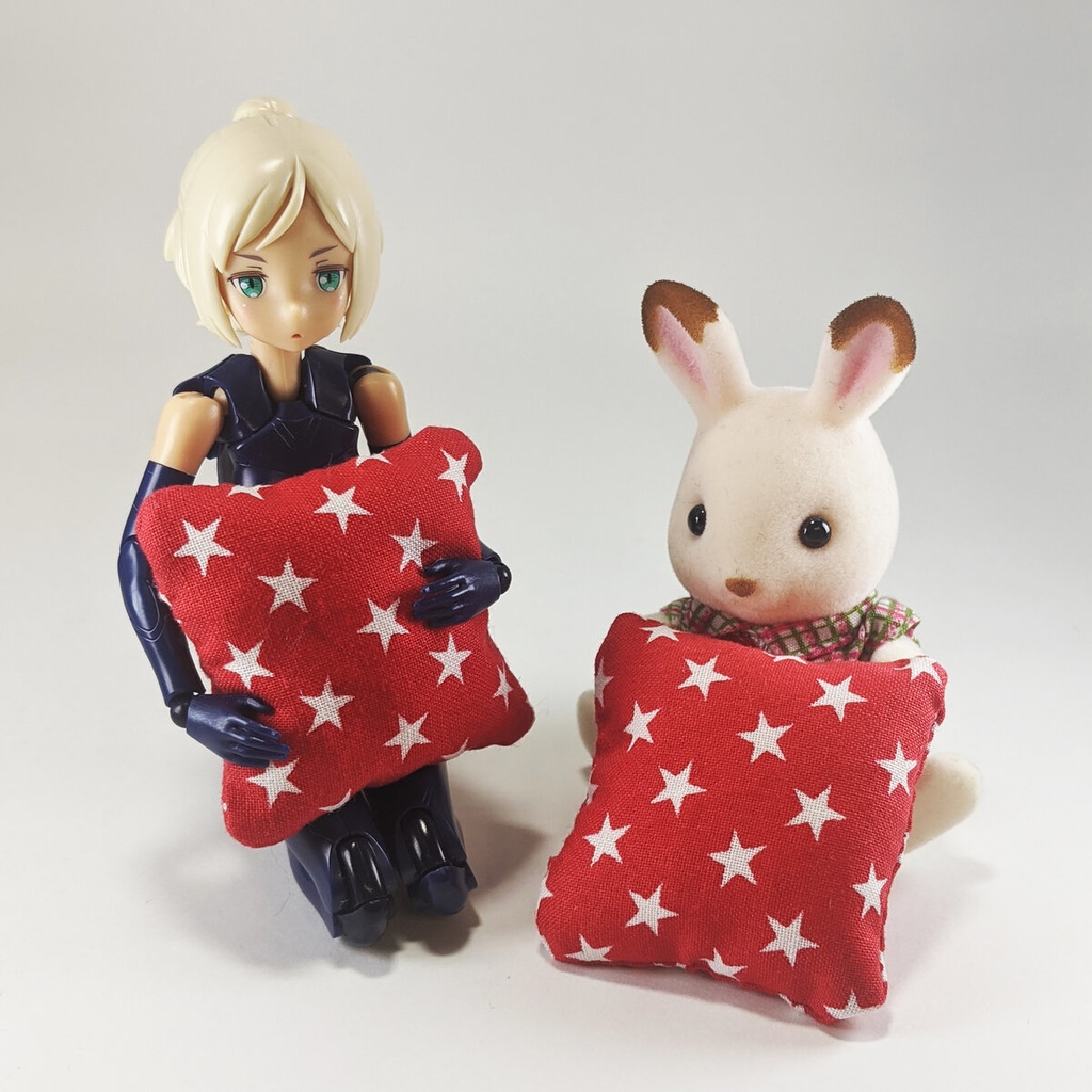 ミニチュアスクエアクッション/星柄 赤色・2個