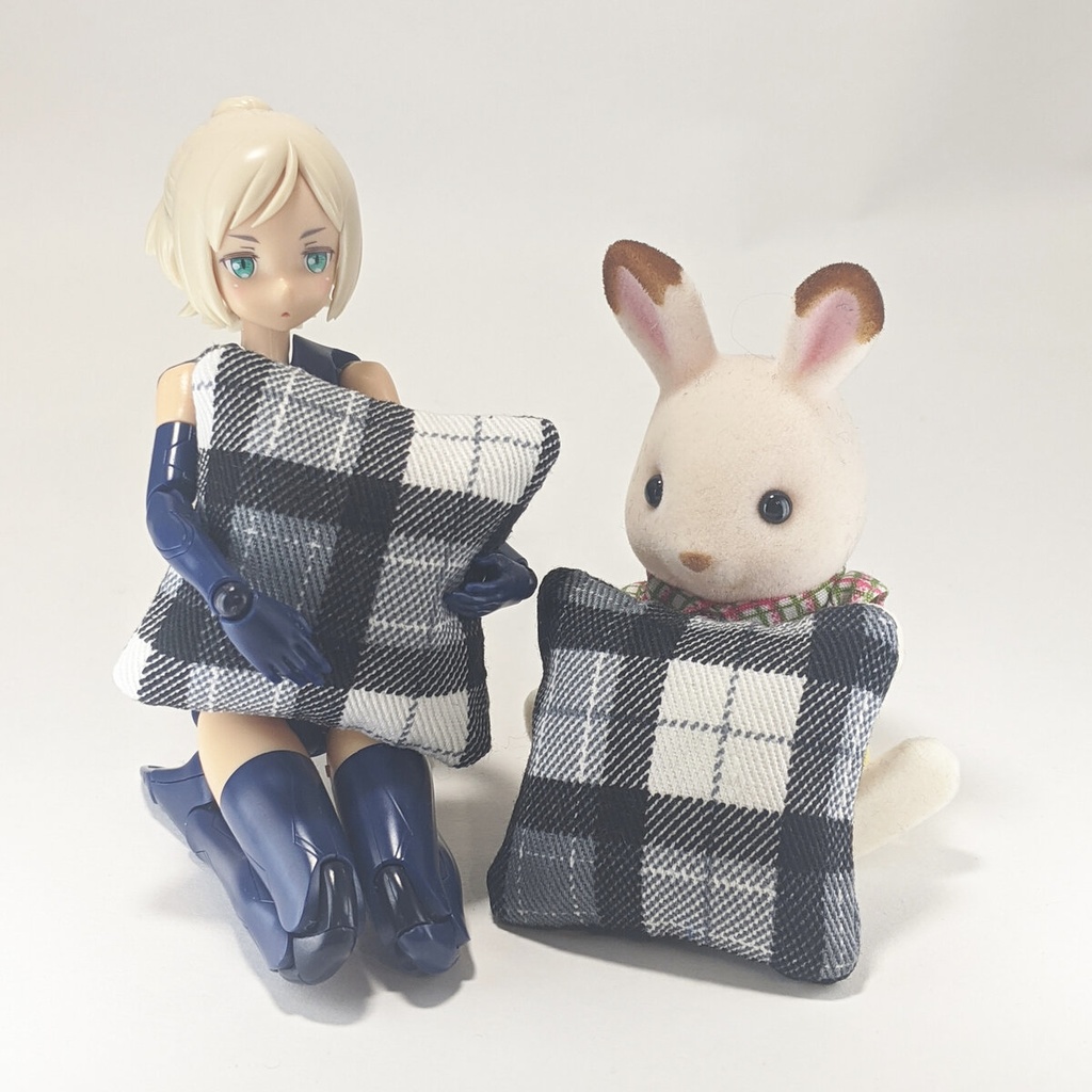 ミニチュアスクエアクッション/チェック柄 白色・2個