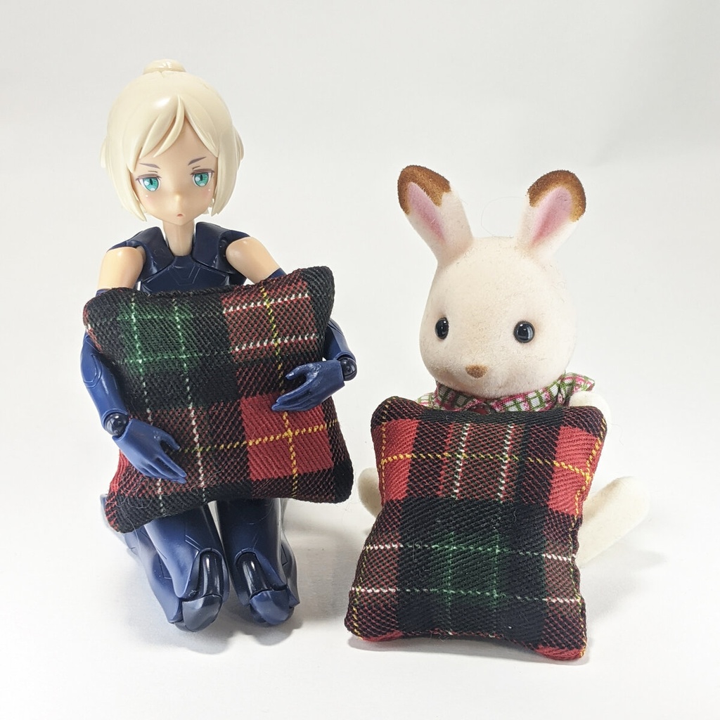 ミニチュアスクエアクッション/チェック柄 赤色・2個