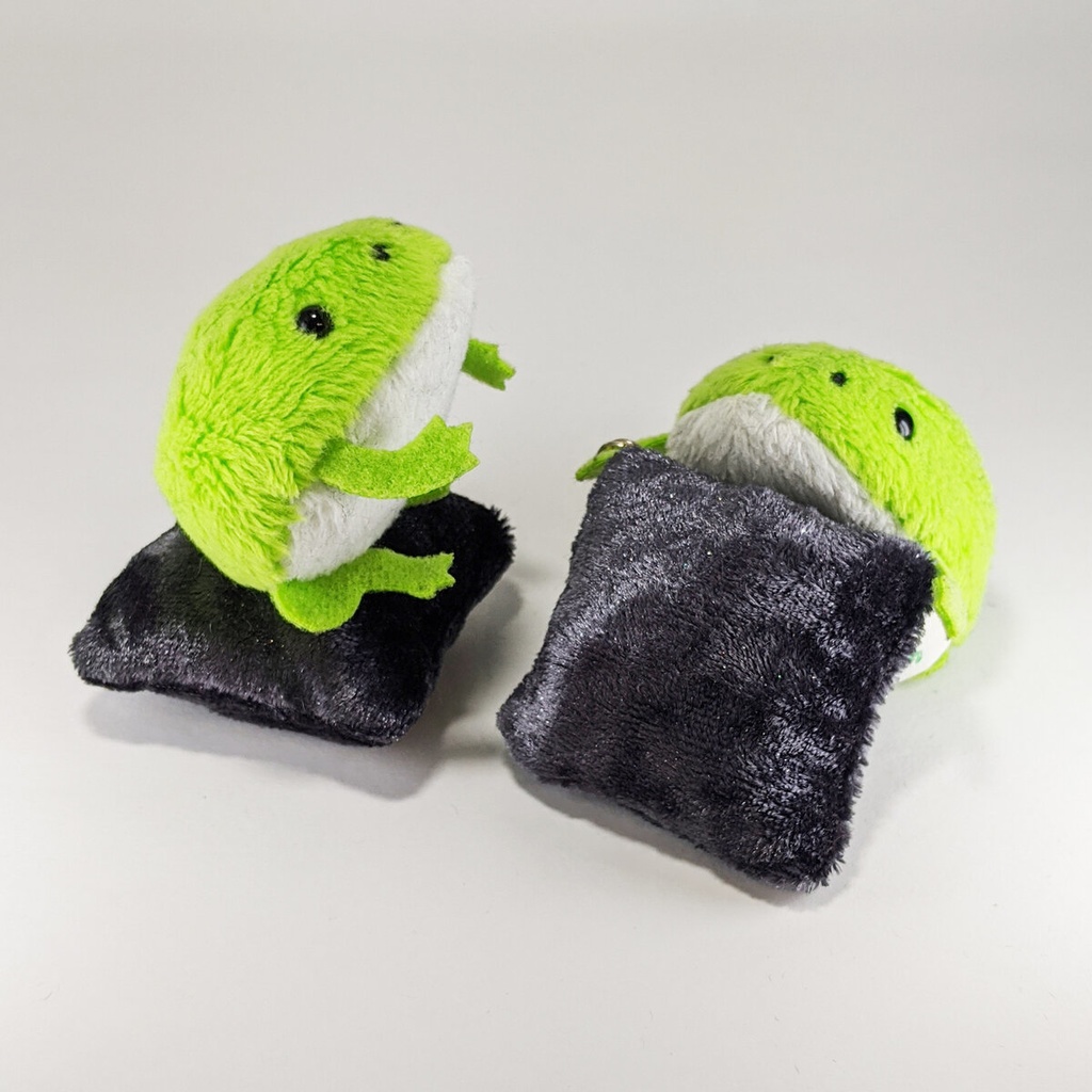 ミニチュアスクエアクッション/ベロア生地 黒色(仄かにラメ入)・2個