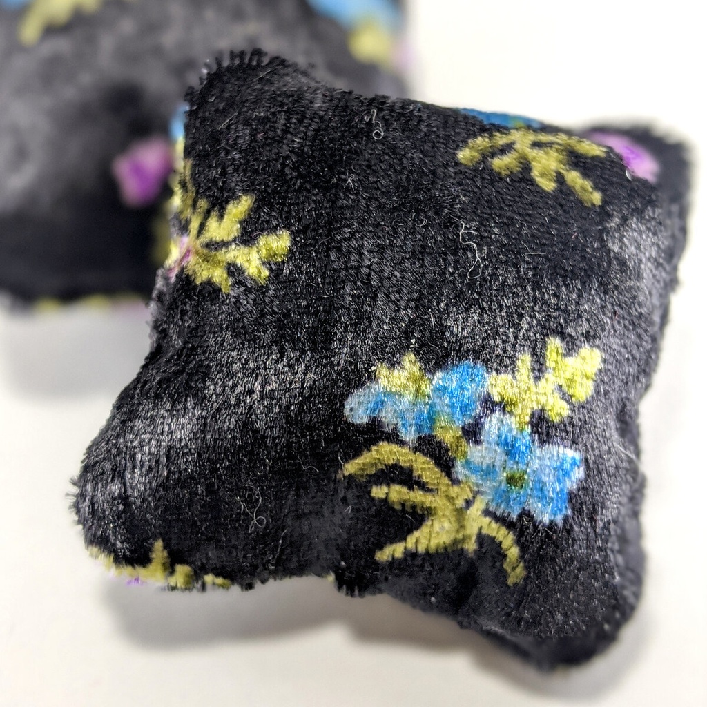 ミニチュアスクエアクッション/ベロア生地 黒色花柄・2個