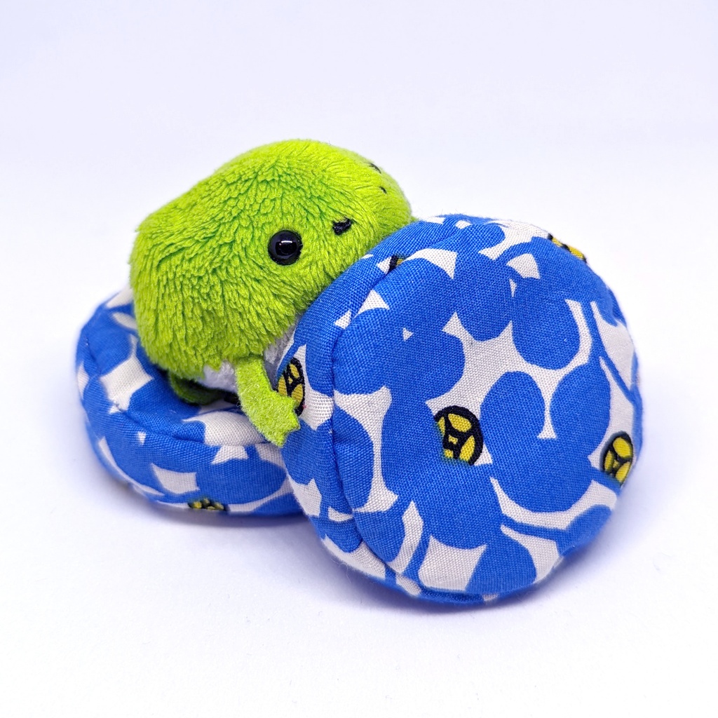 ミニチュアビーズクッション/ラウンド型　ボタニカルツバキ青・2個