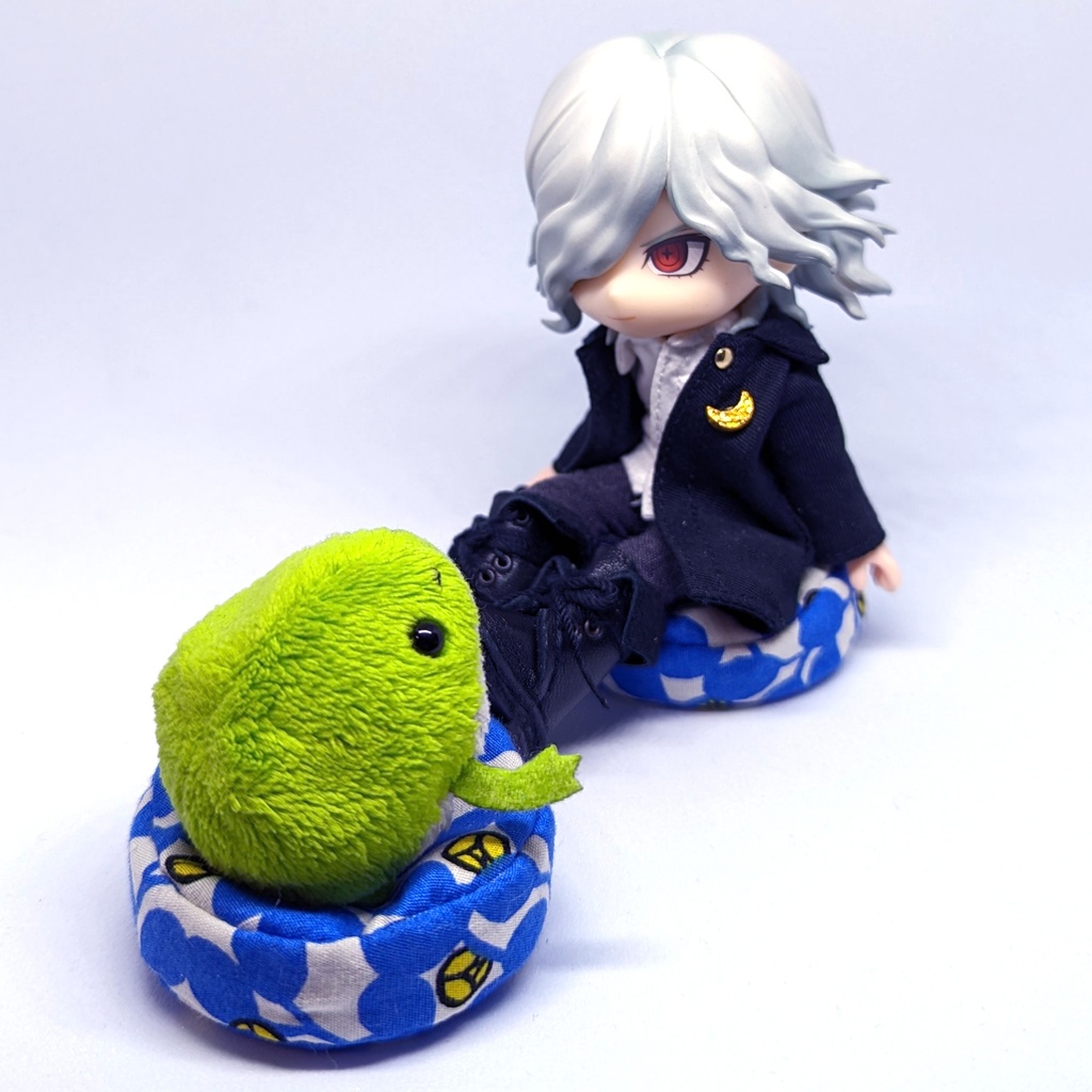 ミニチュアビーズクッション/ラウンド型　ボタニカルツバキ青・2個