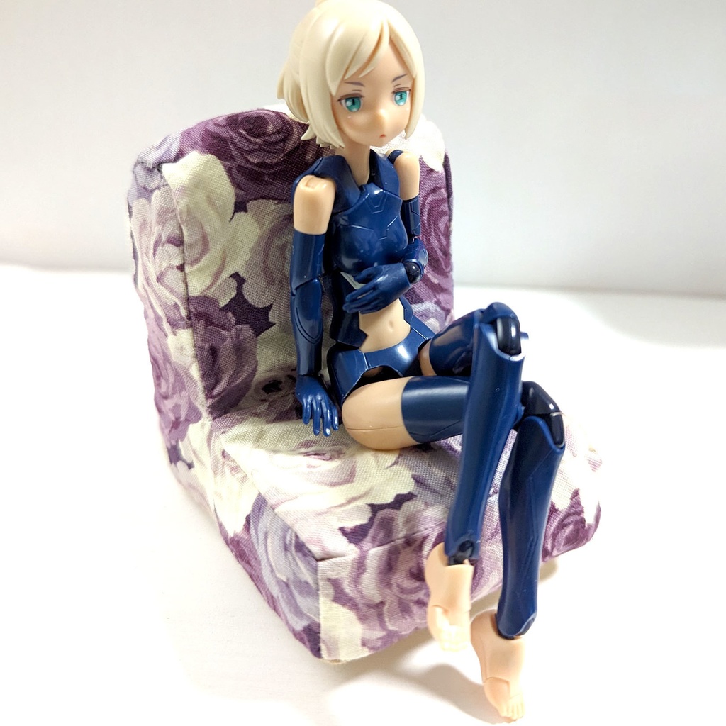 ミニチュアソファ(1/12サイズ向け) A