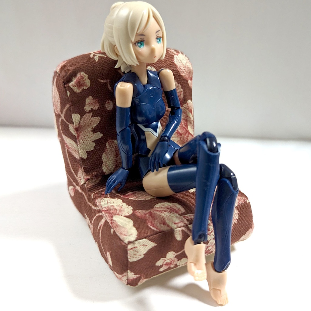 ミニチュアソファ(1/12サイズ向け) A