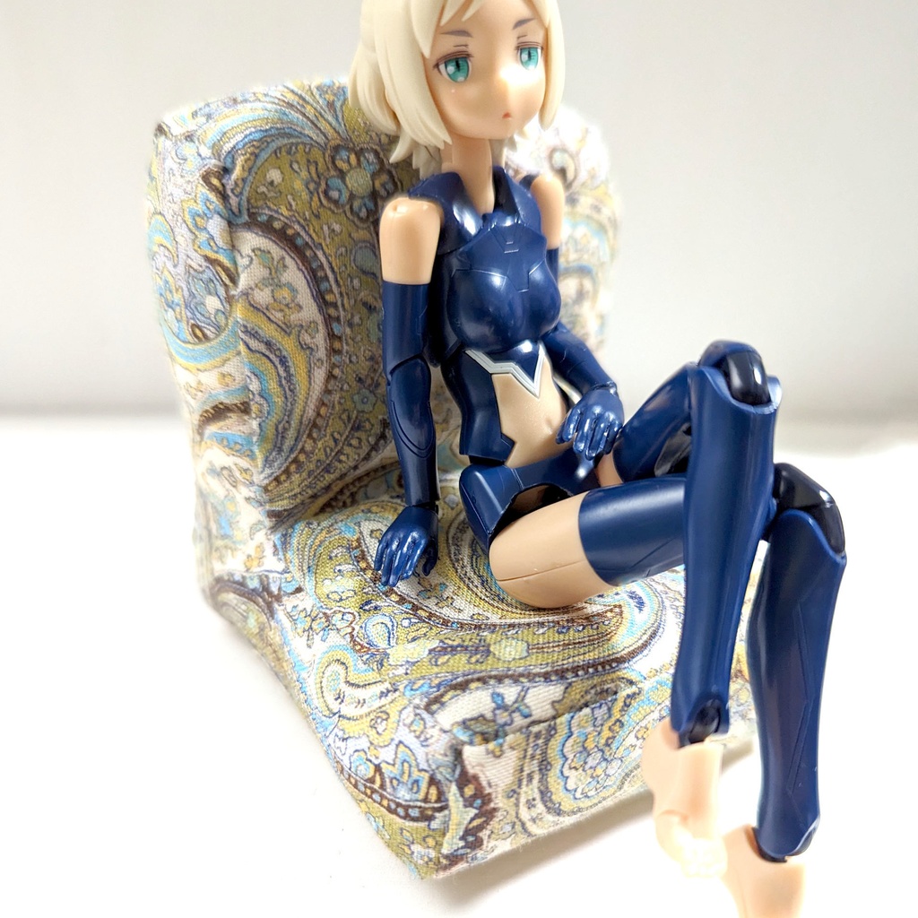 ミニチュアソファ(1/12サイズ向け) A