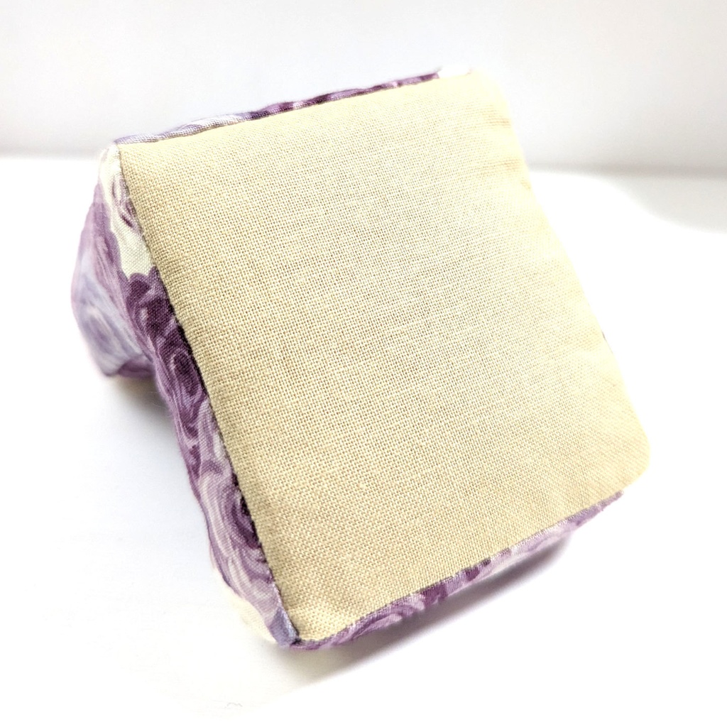 ミニチュアソファ(1/12サイズ向け) A