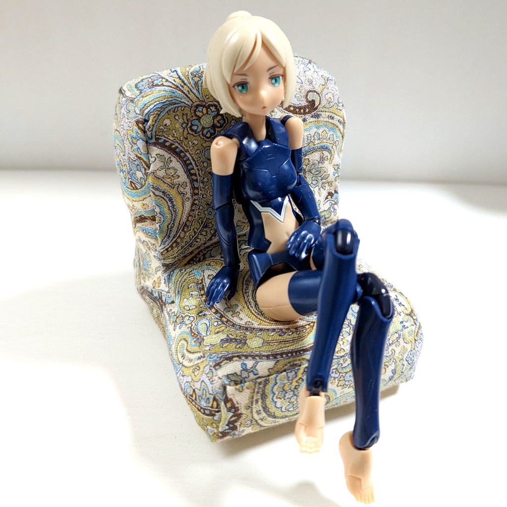 ミニチュアソファ(1/12サイズ向け) A