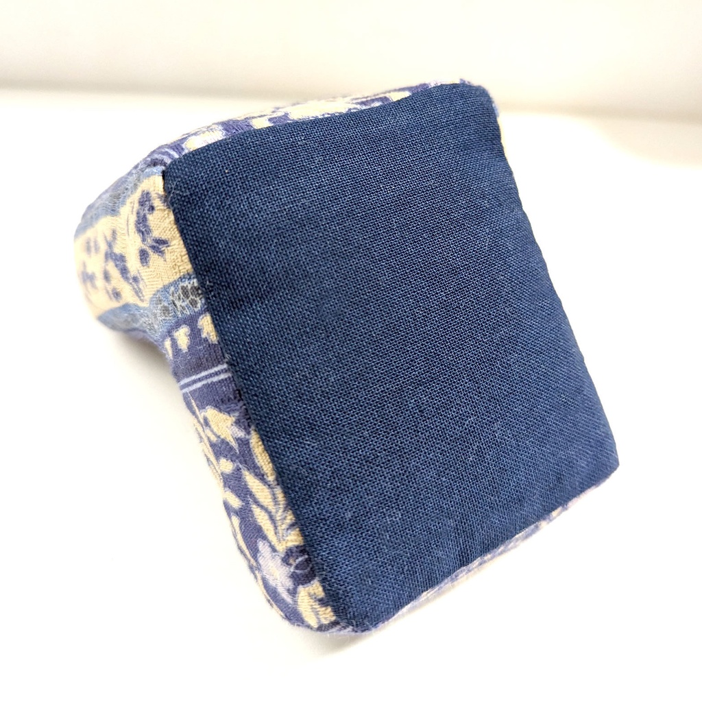 ミニチュアソファ(1/12サイズ向け) A