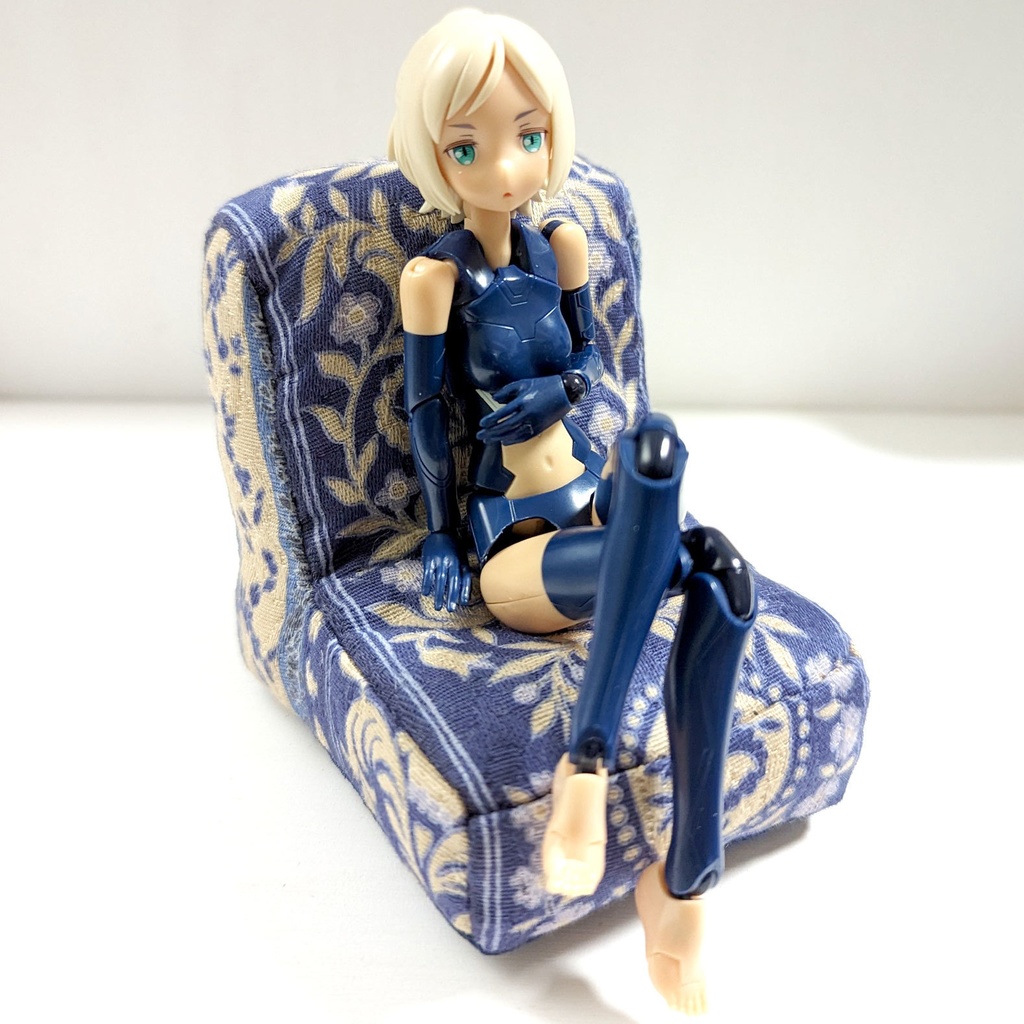 ミニチュアソファ(1/12サイズ向け) A