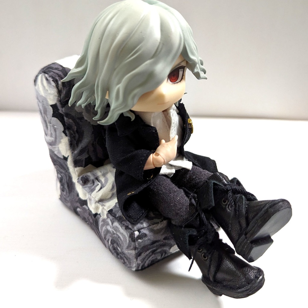 ミニチュアソファ(1/12サイズ向け) A
