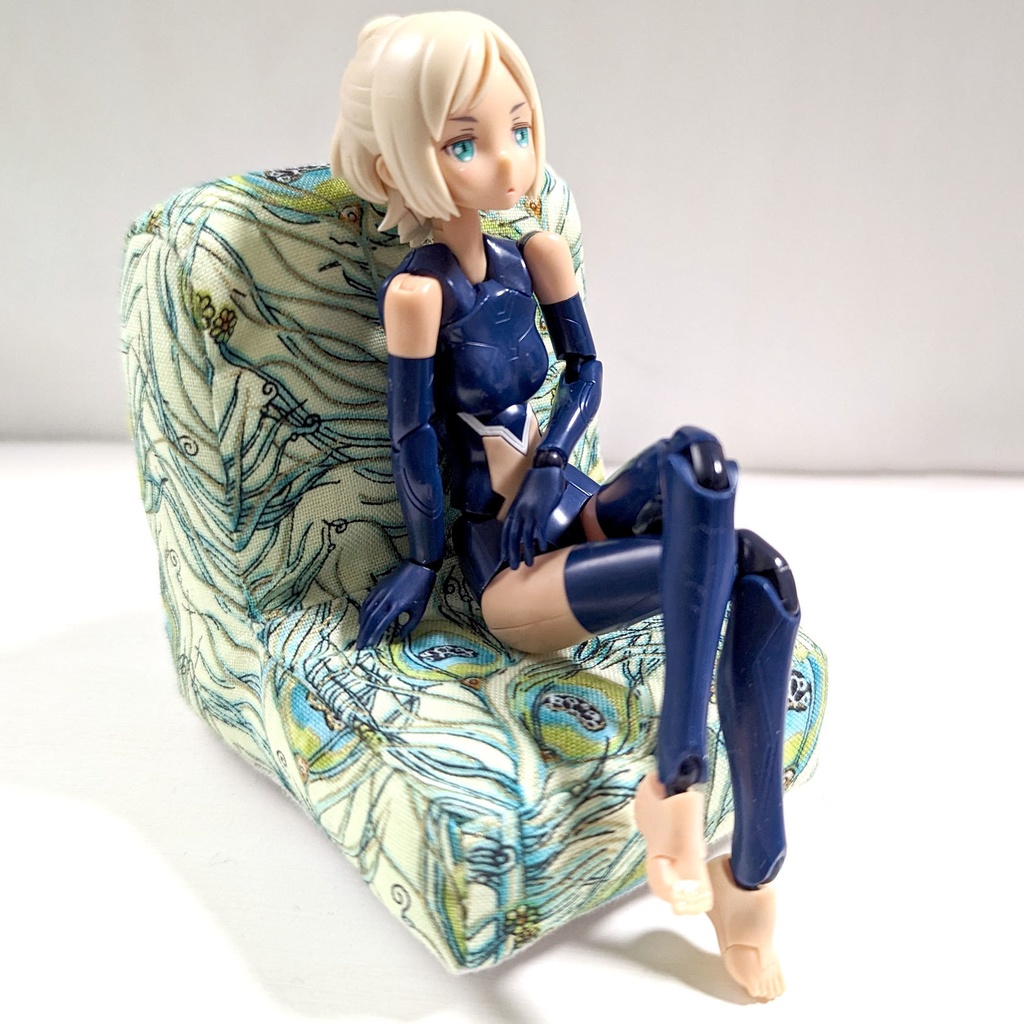 ミニチュアソファ(1/12サイズ向け) A