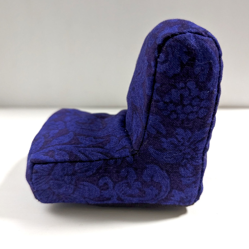 ミニチュアソファ(1/12サイズ向け) A