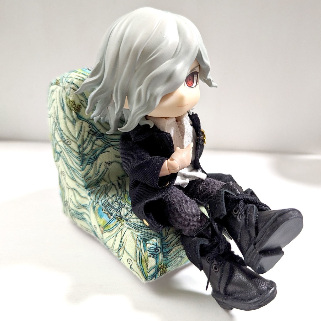 ミニチュアソファ(1/12サイズ向け) A