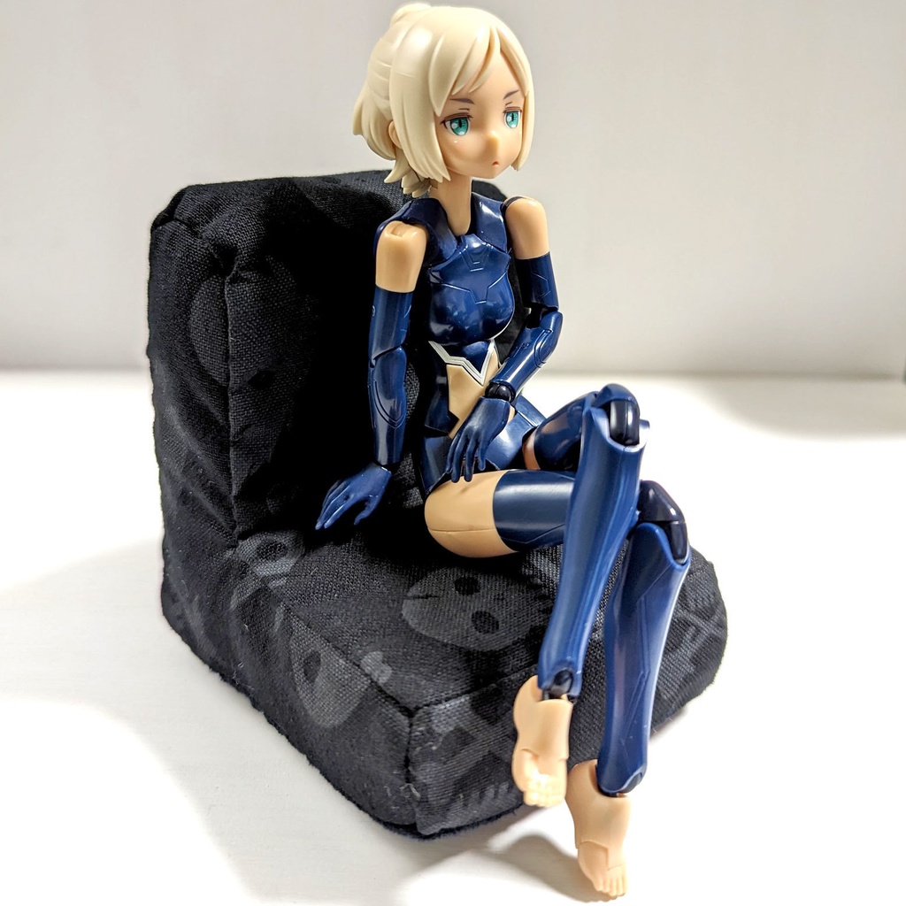 ミニチュアソファ(1/12サイズ向け) B