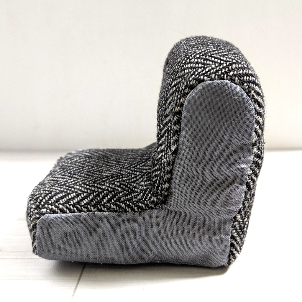 ミニチュアソファ(1/12サイズ向け) B