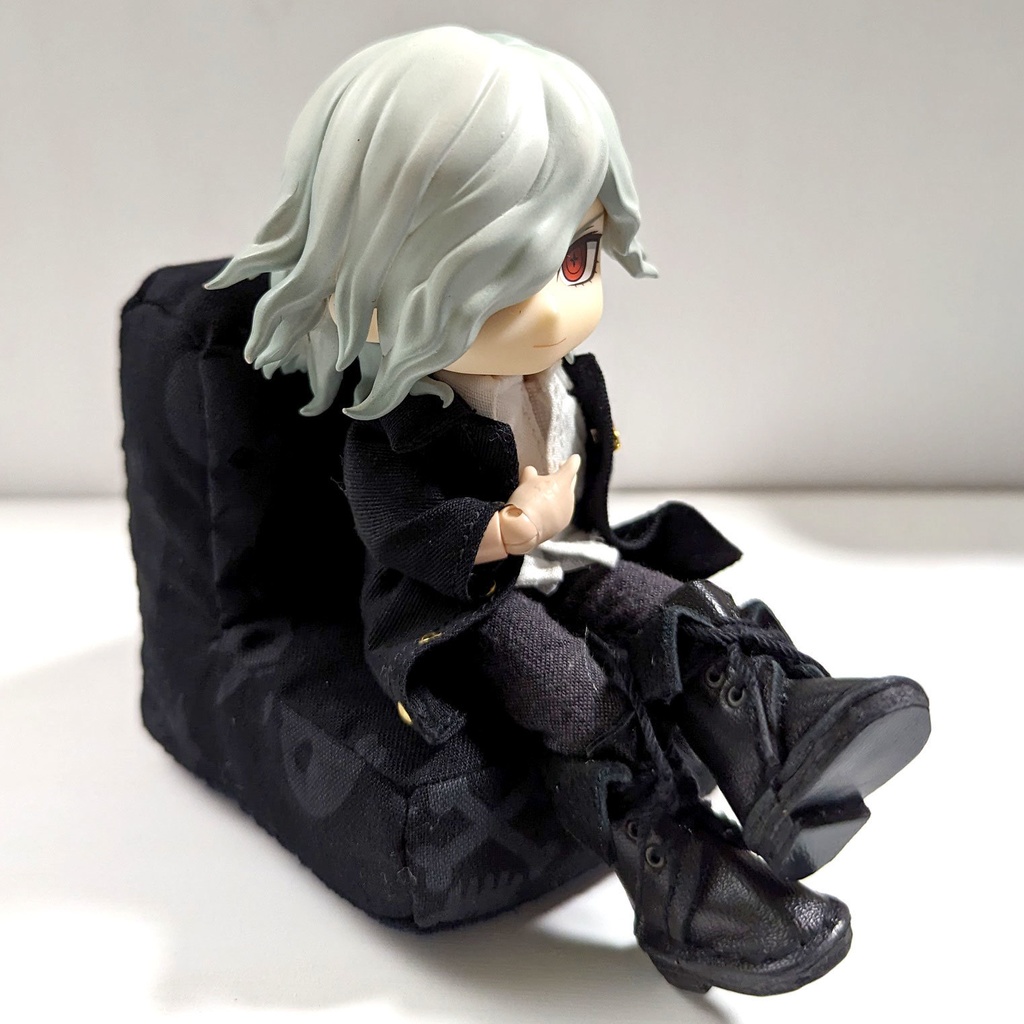 ミニチュアソファ(1/12サイズ向け) B