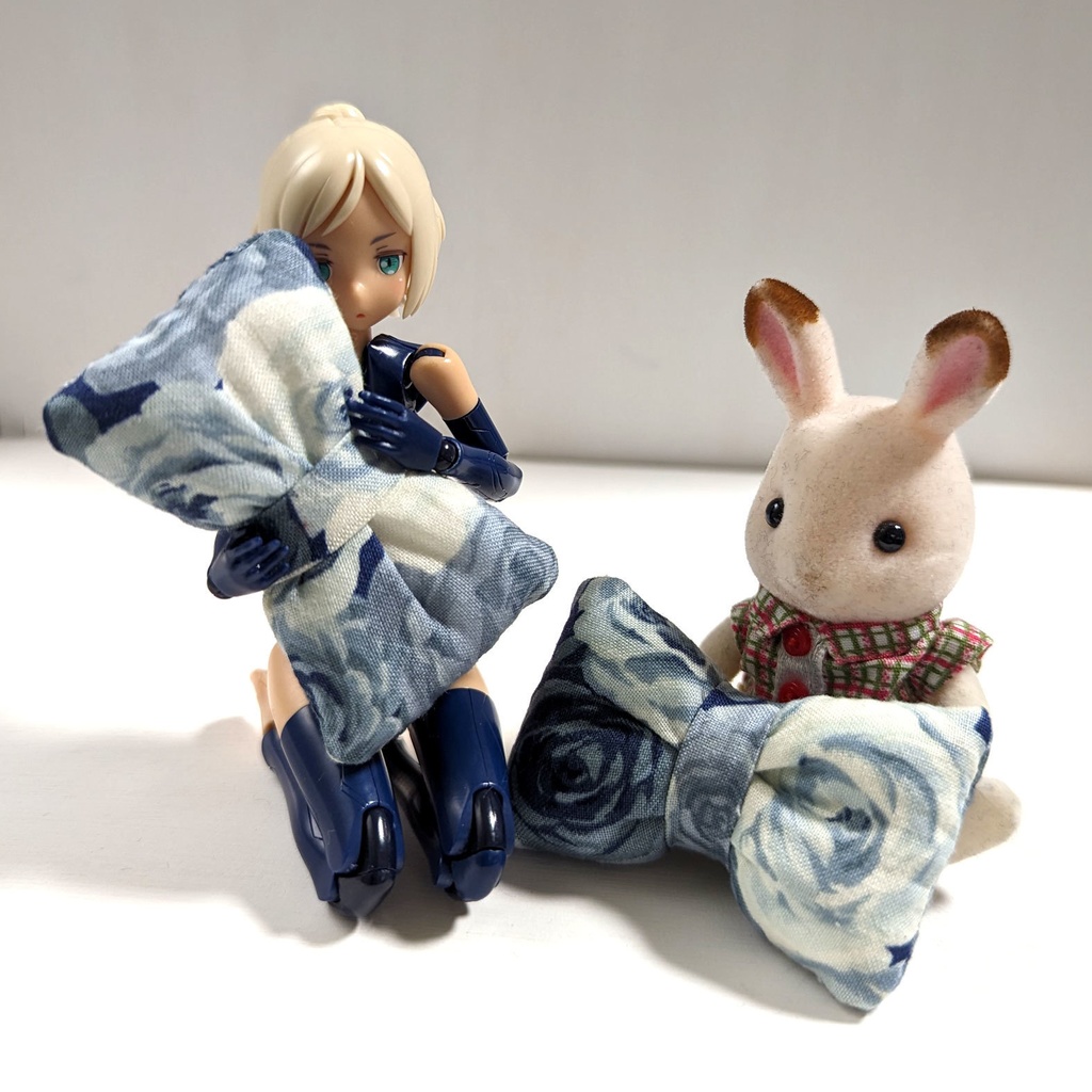 ミニチュアリボンクッション/薔薇柄・青・2個