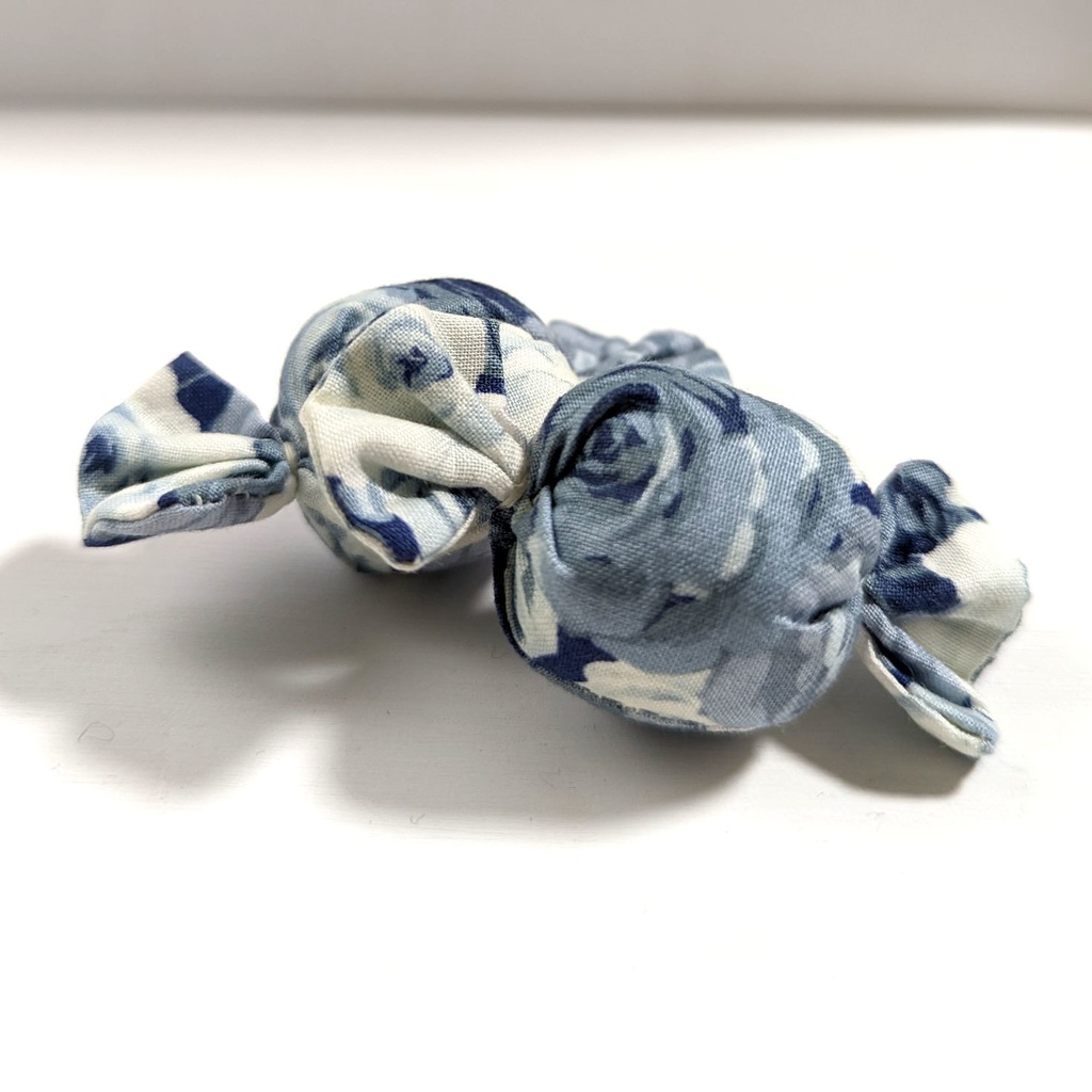 ミニチュアキャンディクッション/薔薇柄・青・2個