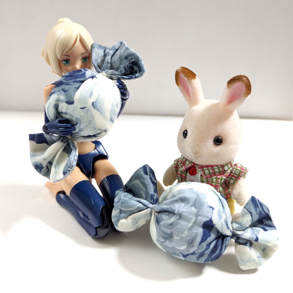 ミニチュアキャンディクッション/薔薇柄・青・2個