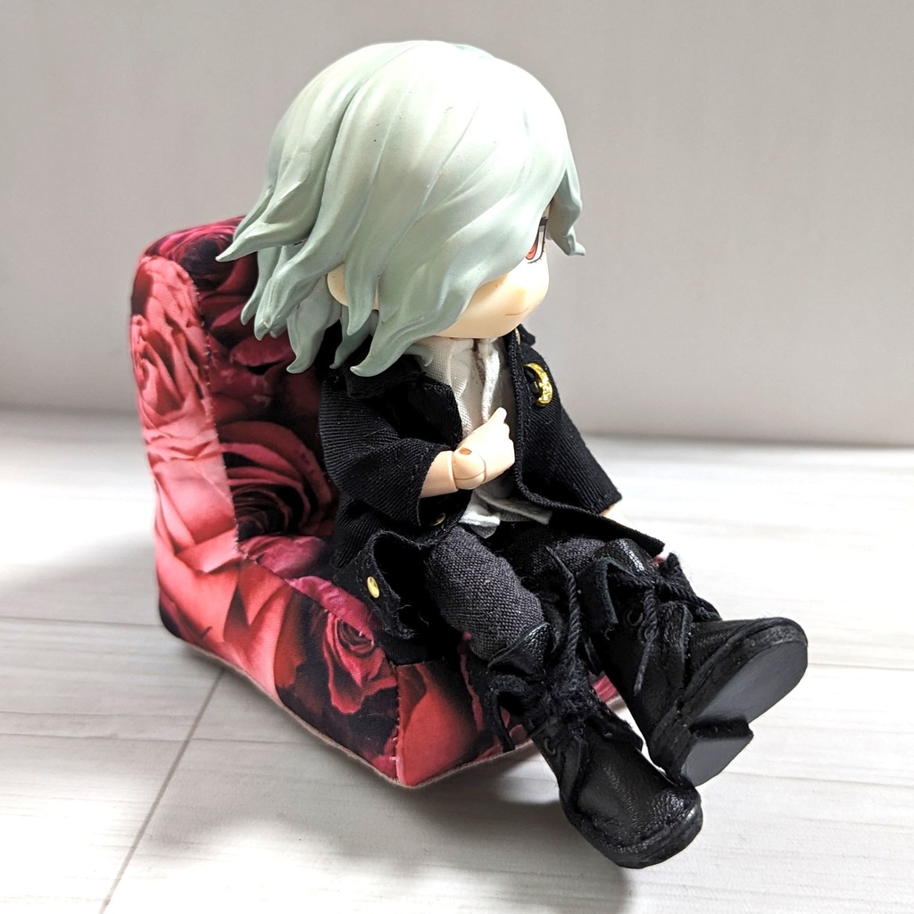 ミニチュアソファ(1/12サイズ向け) C