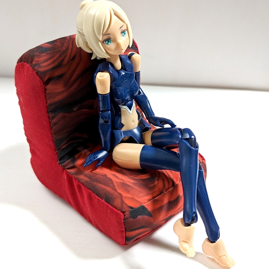 ミニチュアソファ(1/12サイズ向け) C