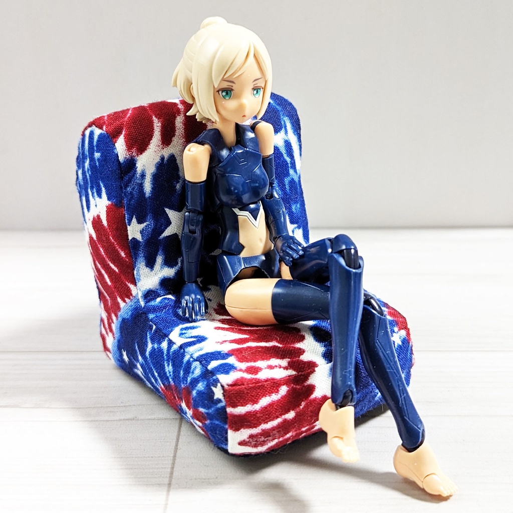 ミニチュアソファ(1/12サイズ向け) C