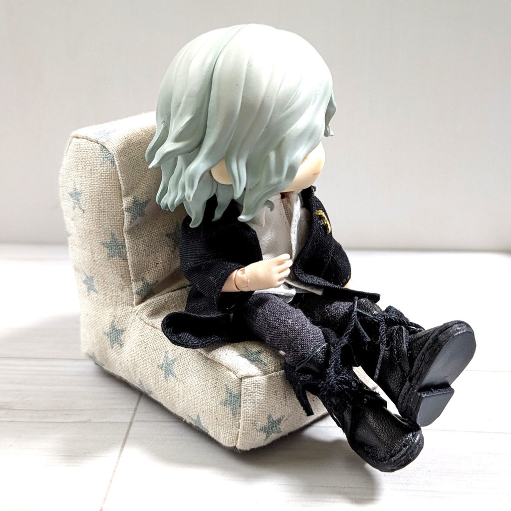 ミニチュアソファ(1/12サイズ向け) C