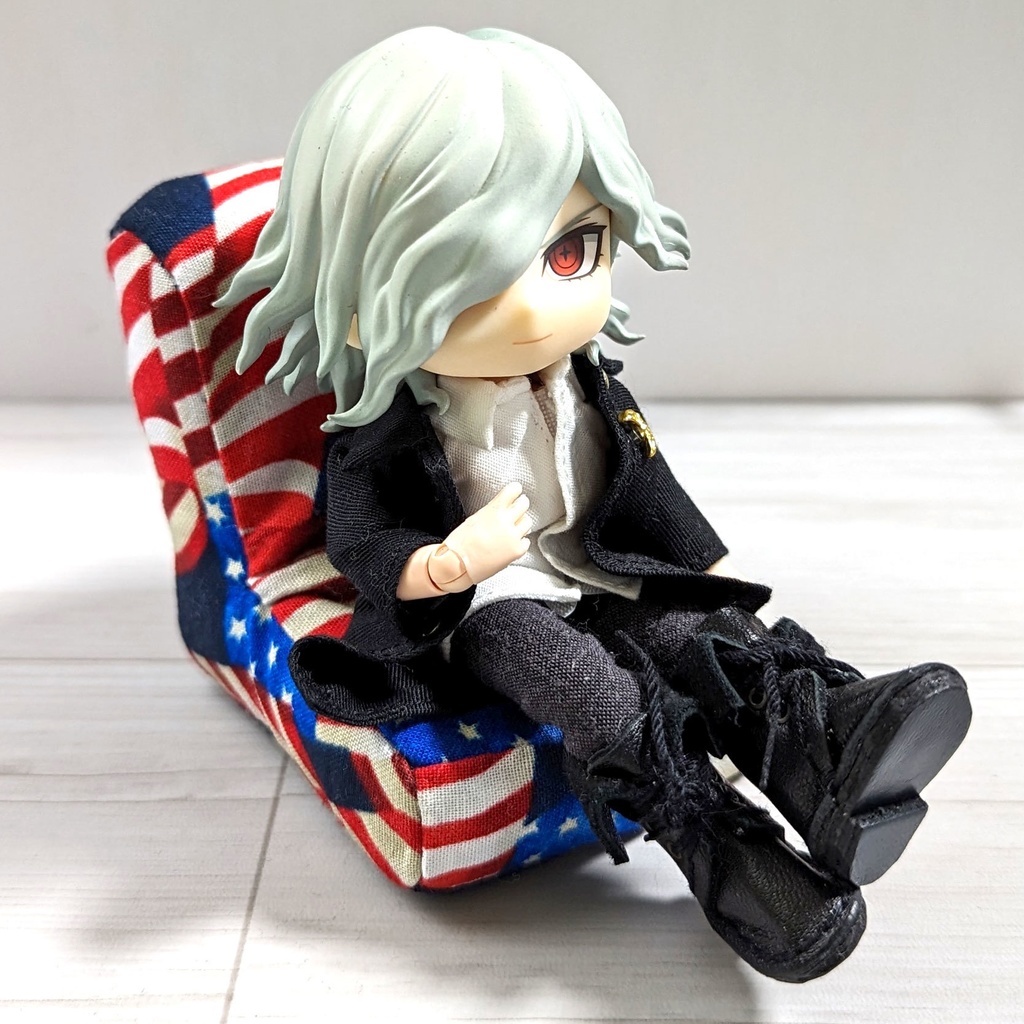 ミニチュアソファ(1/12サイズ向け) C