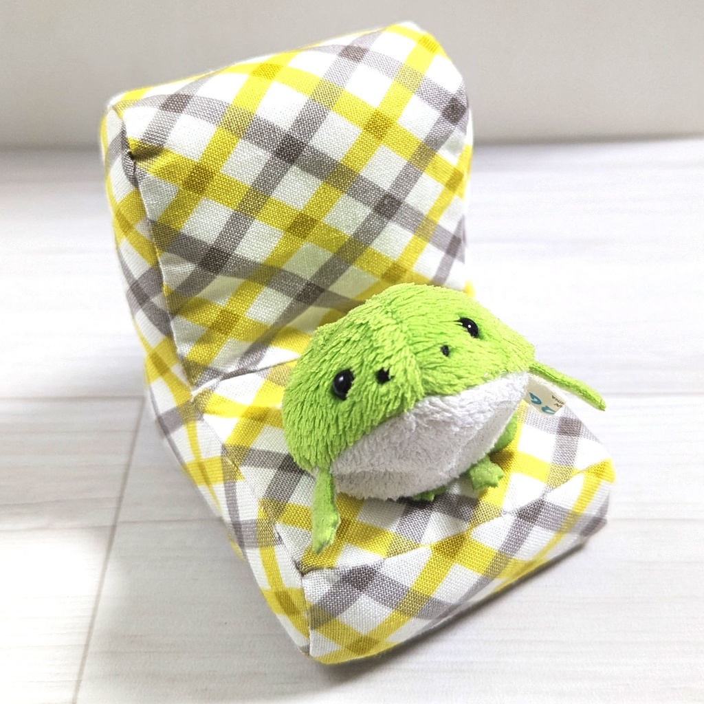 ミニチュアソファ(1/12サイズ向け) C