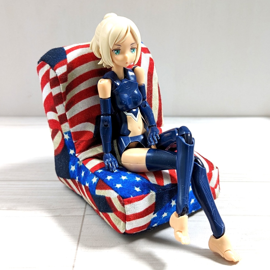 ミニチュアソファ(1/12サイズ向け) C
