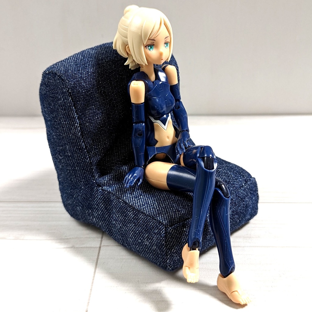 ミニチュアソファ(1/12サイズ向け) D