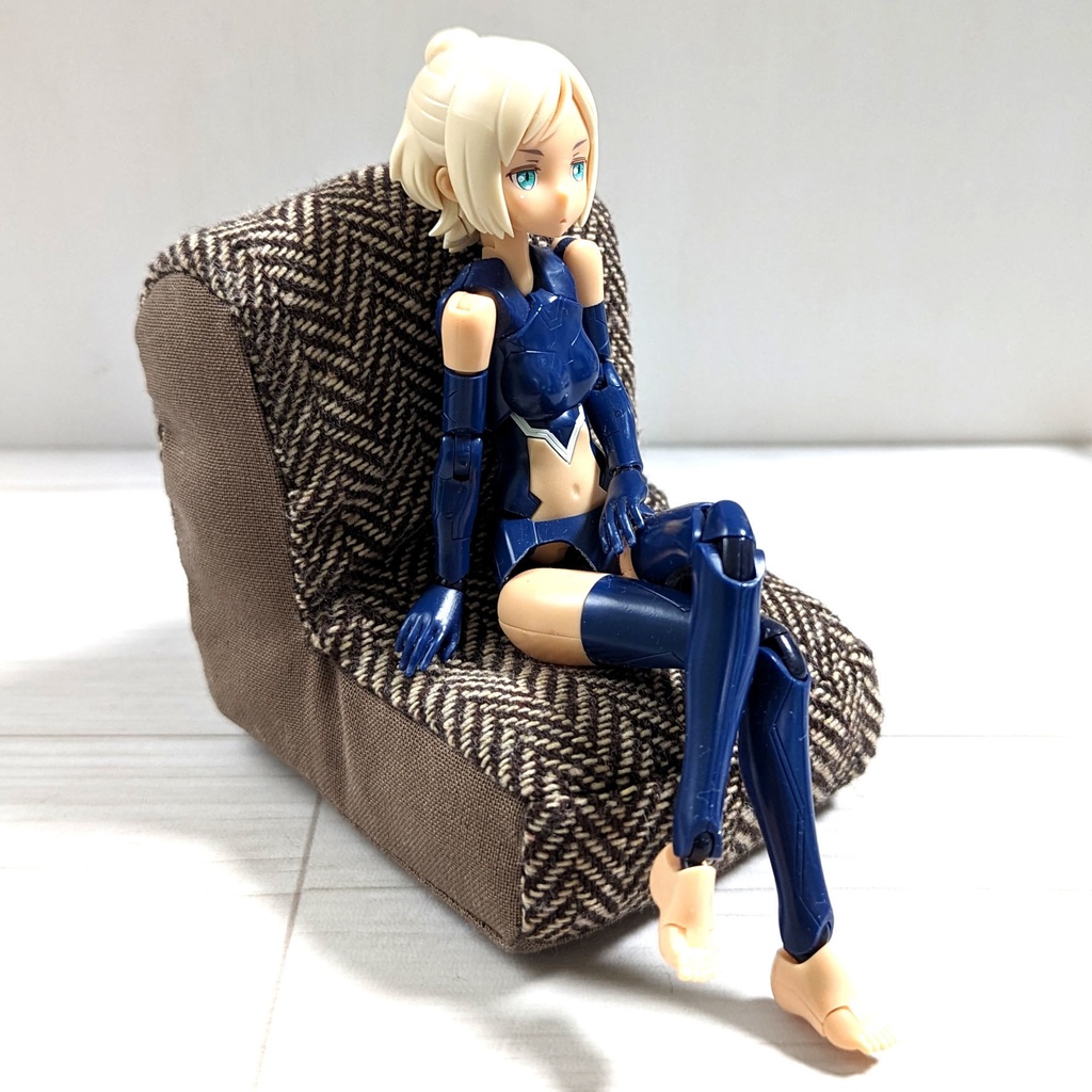 ミニチュアソファ(1/12サイズ向け) D