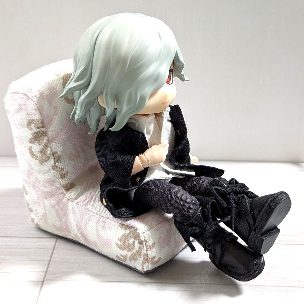 ミニチュアソファ(1/12サイズ向け) D
