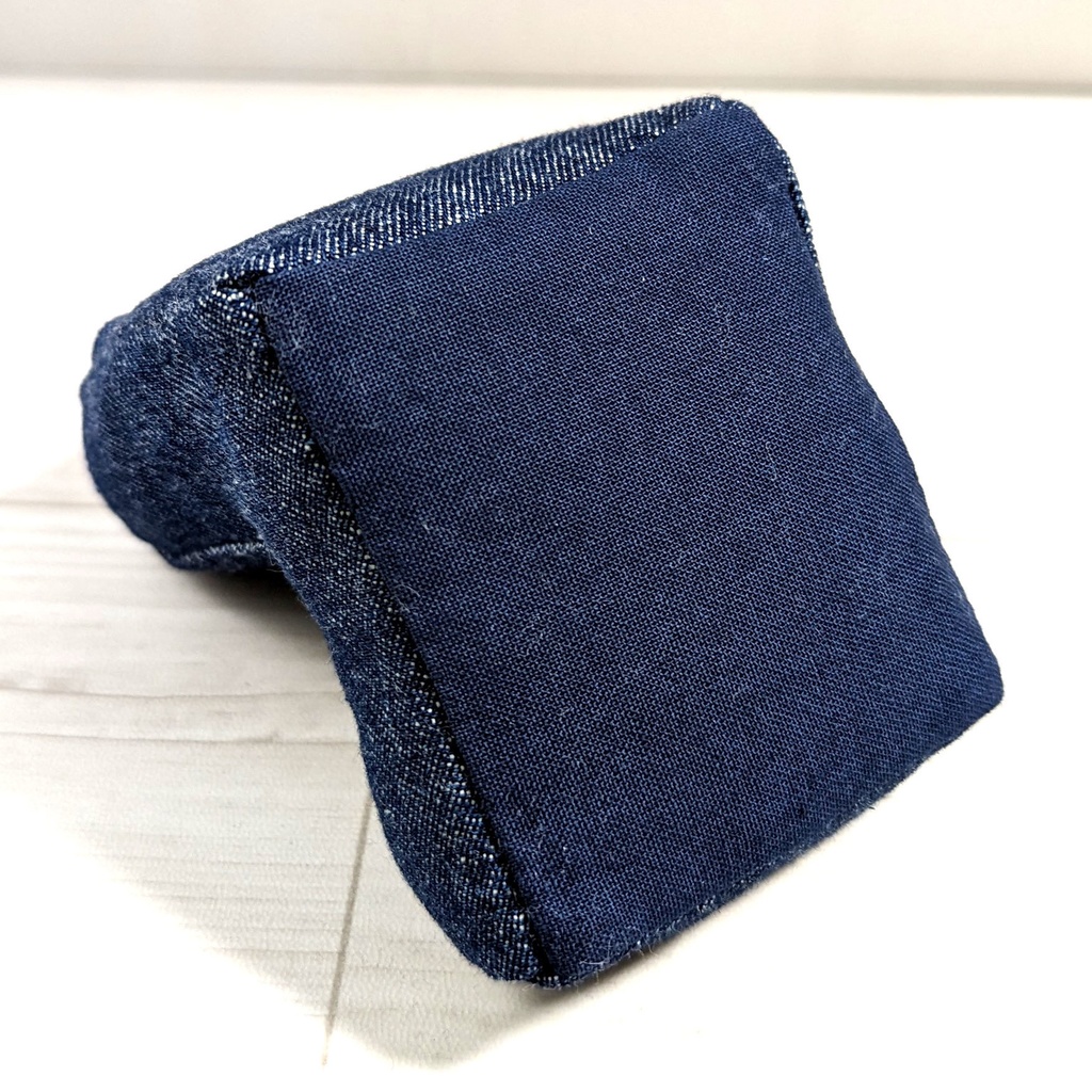 ミニチュアソファ(1/12サイズ向け) D